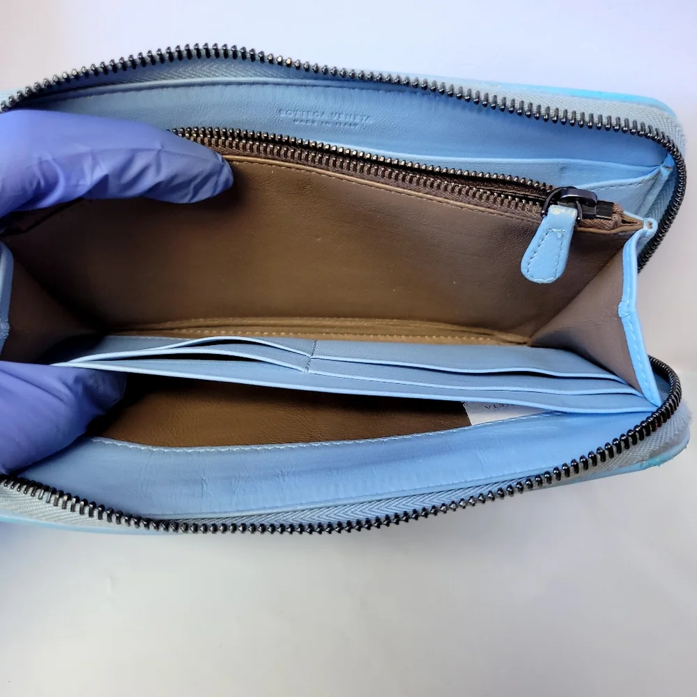 Bottega Veneta Intrecciato Blue Round Zipper Long Wallet - Picture 8 of 10